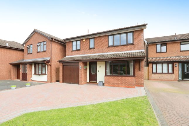 4 bed detached house
