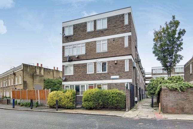 Mina Road, Elephant and Castle... 3 bed flat for sale