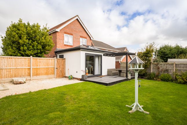 3 bed detached house