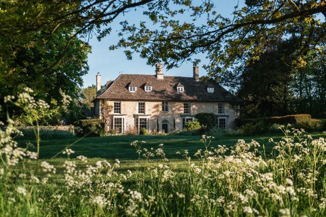 11 bed detached house
