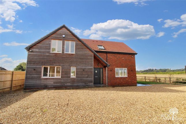 4 bed detached house