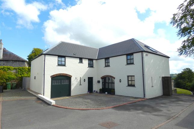 4 bed detached house