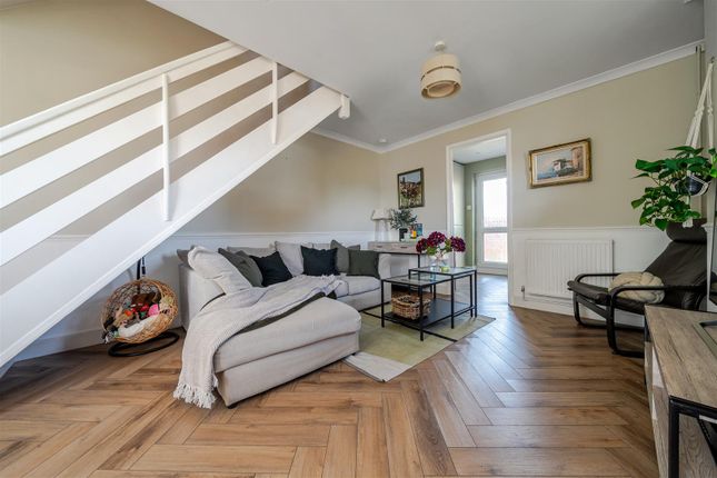 2 bedroom end of terrace house for sale