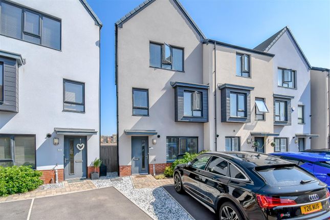 3 bedroom end of terrace house for sale