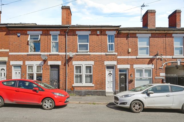 5 bedroom terraced house for sale