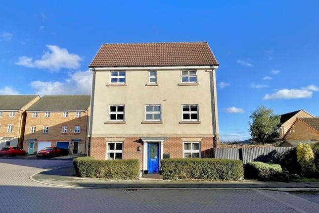 5 bedroom town house for sale