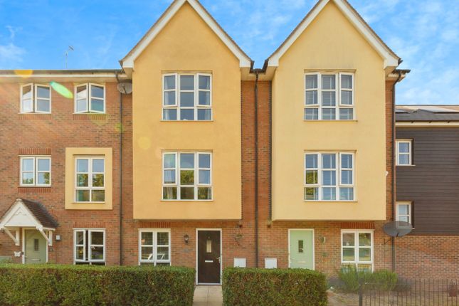 4 bedroom terraced house for sale