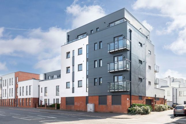 2 bed flat