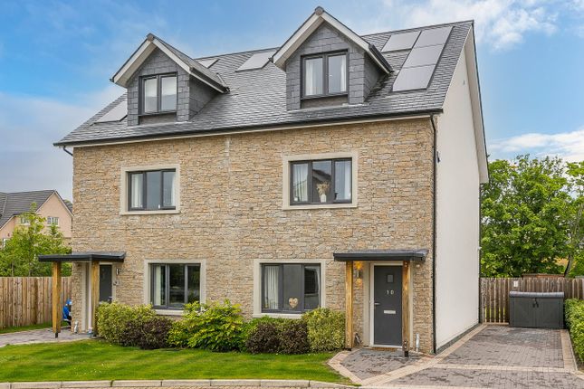 St Gellert Gardens, Loanhead, EH20 4 bed semi