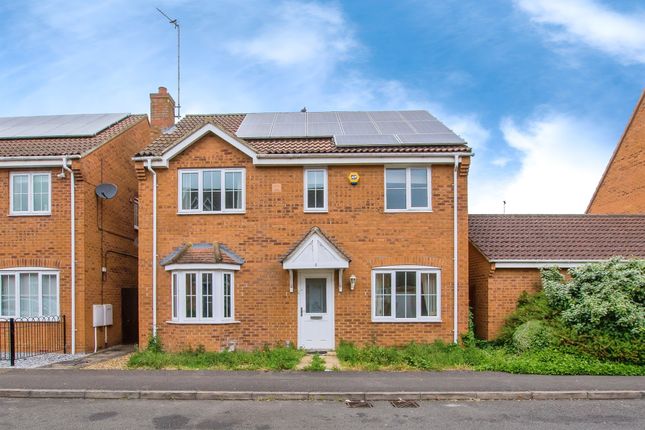 4 bed detached house