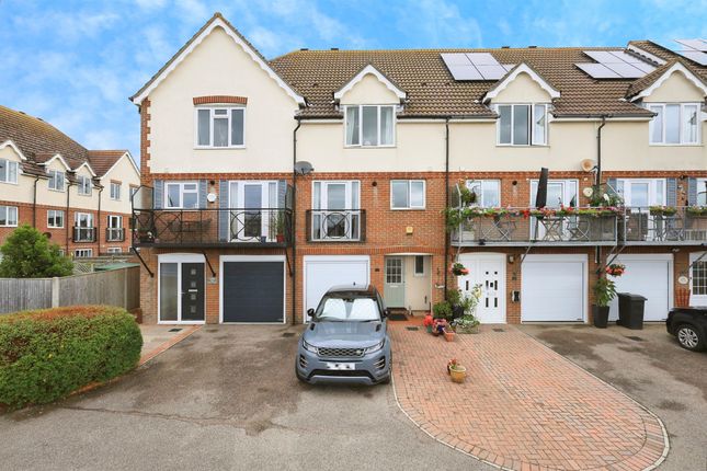 4 bedroom town house for sale