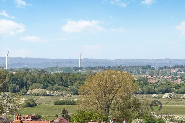Carew Road, East Sussex BN21 2 bed flat for sale