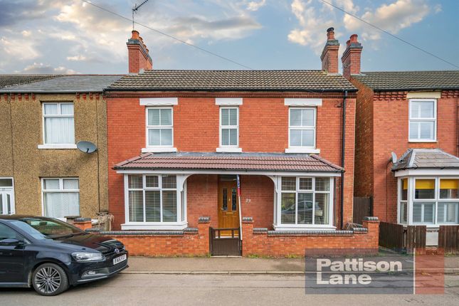 3 bed end terrace house