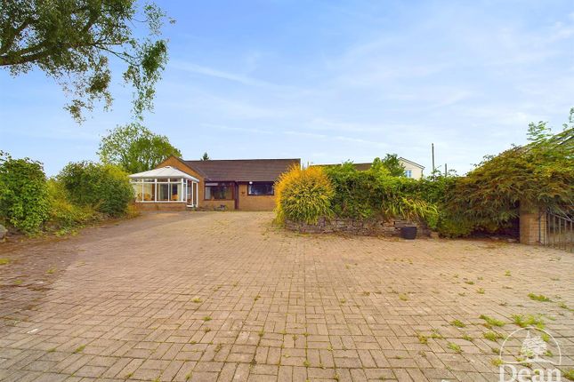 Station Road, Coleford 3 bed detached bungalow for sale