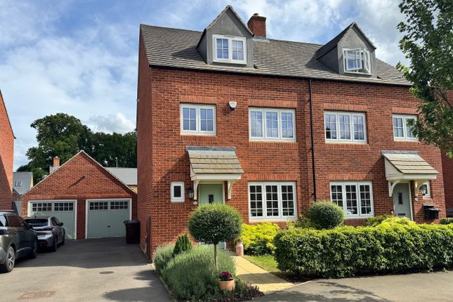 4 bedroom semi-detached house for sale