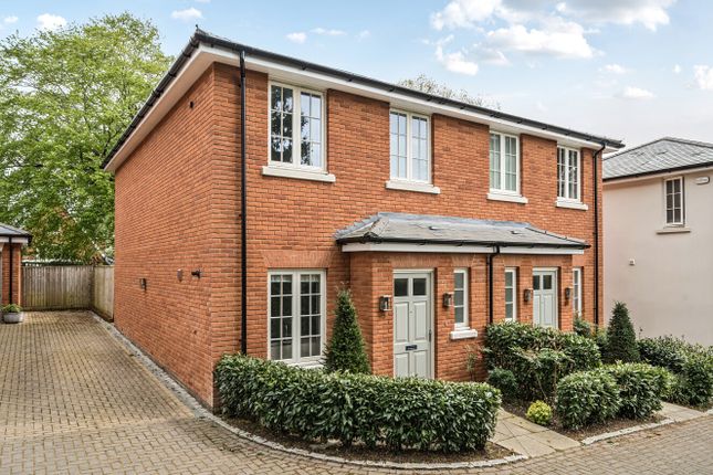 Appulby Gardens, Winchester... 2 bed semi