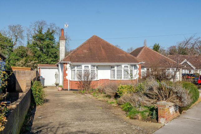 Chaffinch Avenue, Croydon, Surrey, CR0 3 bed bungalow for sale