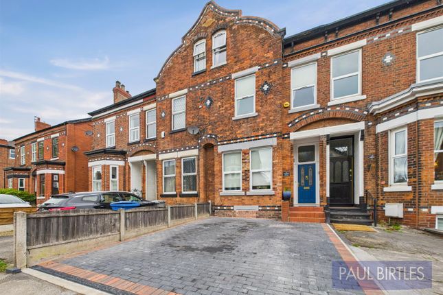 5 bedroom terraced house for sale