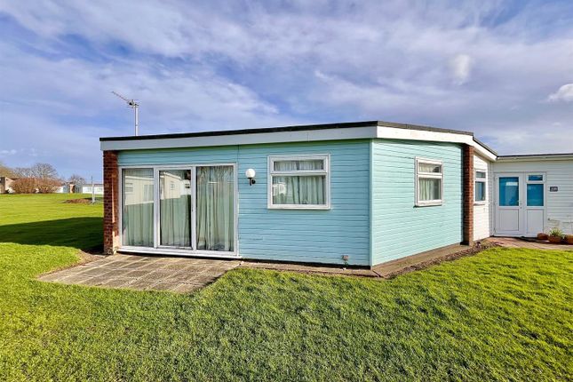 Edward Road, Winterton