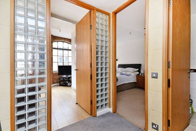 Richmond Mews, Soho, London, W1D 1 bed flat for sale