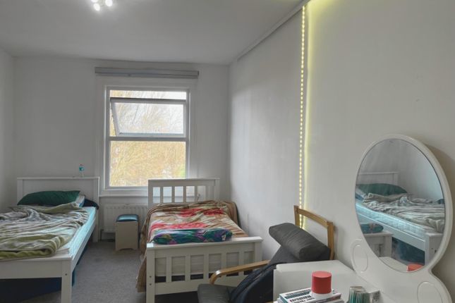 The Vale, London 1 bed flat for sale