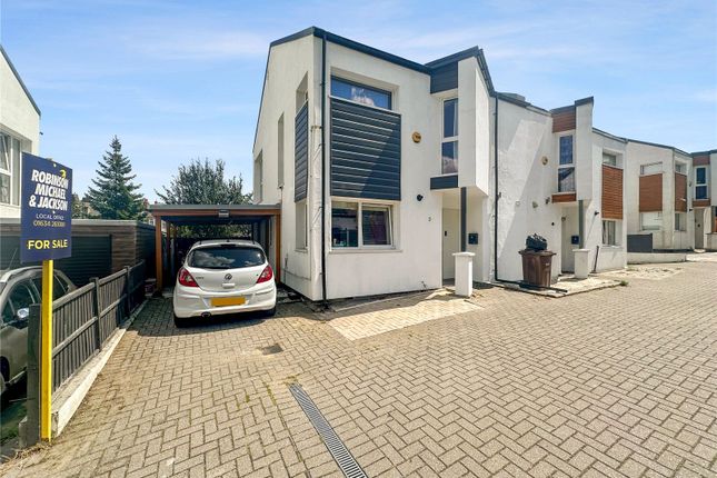 Mill Road, Gillingham, Kent, ME7 3 bed semi