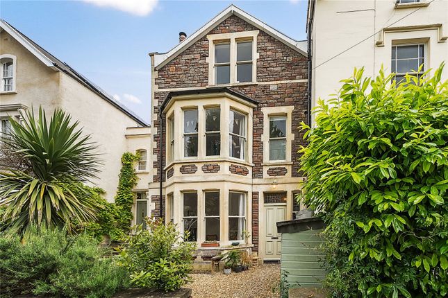 4 bed semi-detached house