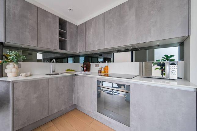 N7, Finsbury Park, London, N7 2 bed flat for sale