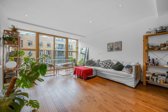 3 bed flat