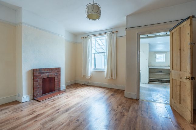 2 bed terraced house