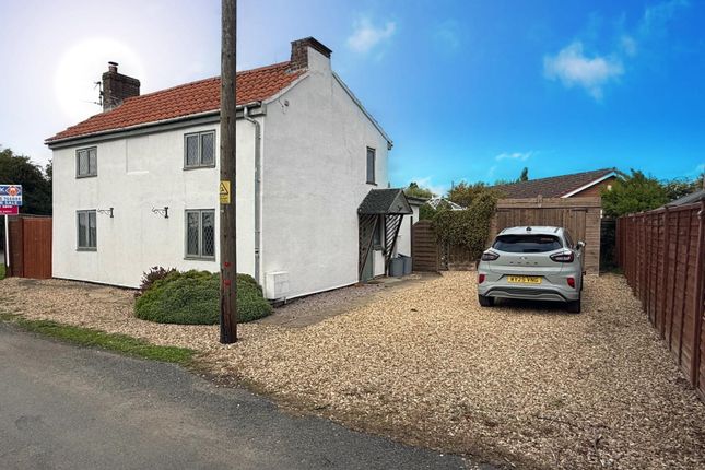 2 bedroom detached house for sale
