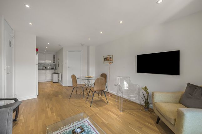 Bedford Court, London 2 bed flat for sale