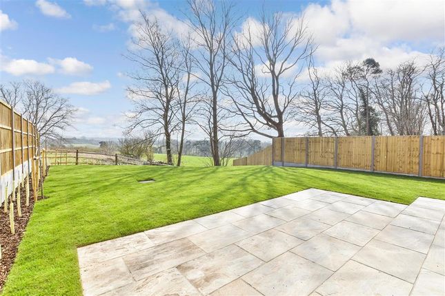 4 bed detached house