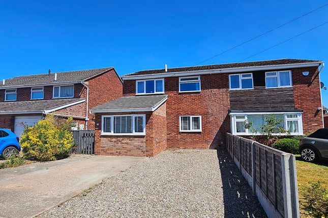 Ecroyd Park, Hereford HR4 3 bed semi