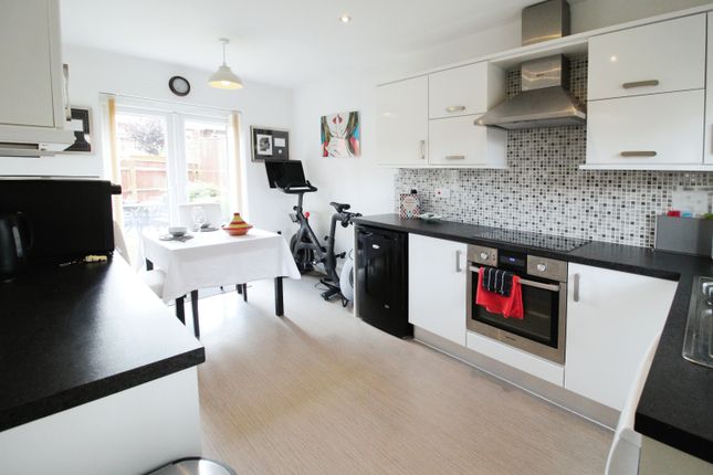 3 bed semi-detached house