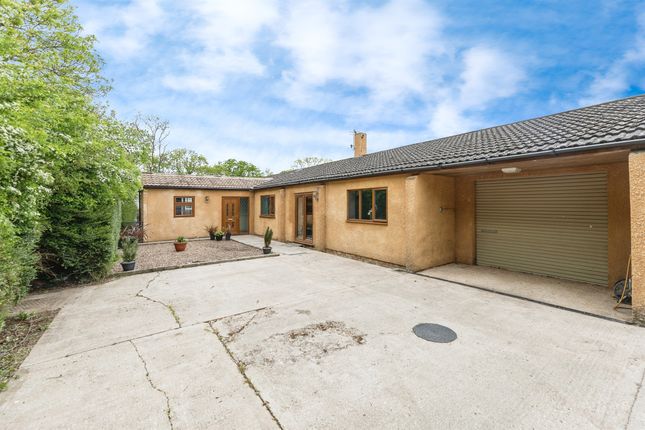 4 bed detached house