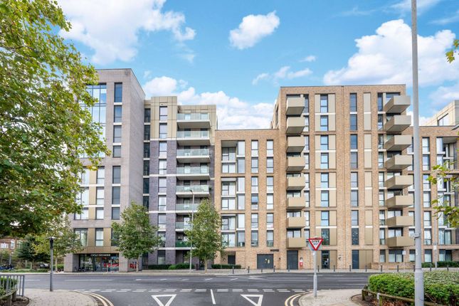 Queenshurst Square, Kingston... 2 bed flat for sale