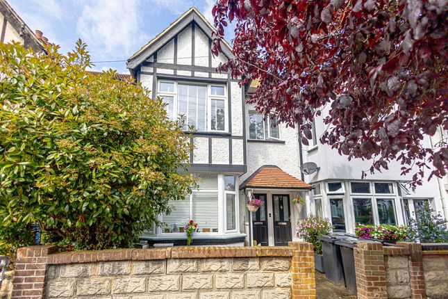 3 bedroom maisonette for sale