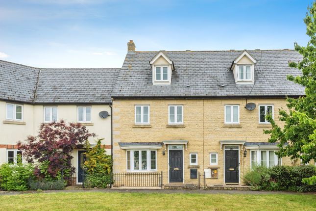 4 bedroom terraced house for sale