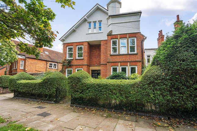 Park Avenue, Bedford 5 bed detached house for sale