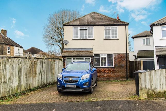 Bourne Lane, Caterham on the Hill 3 bed detached house for sale