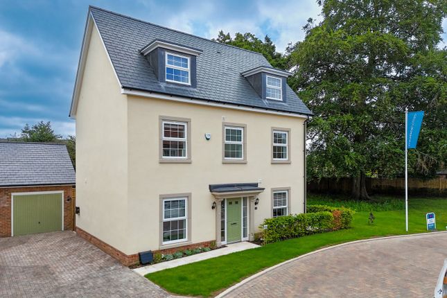 Wisteria Gate, Romsey SO51 5 bed detached house for sale