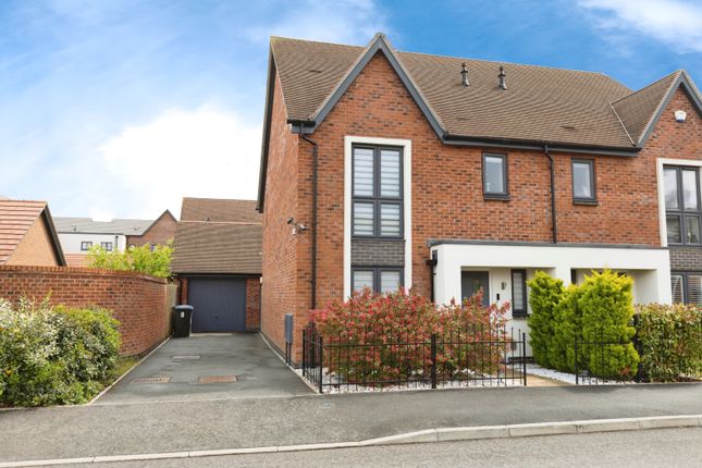 3 bedroom semi-detached house for sale