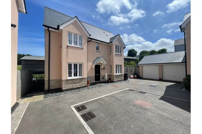 Baileys Meadow, Hayle, Hayle 3 bed detached house for sale