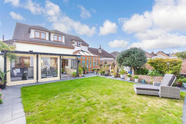 4 bed chalet
