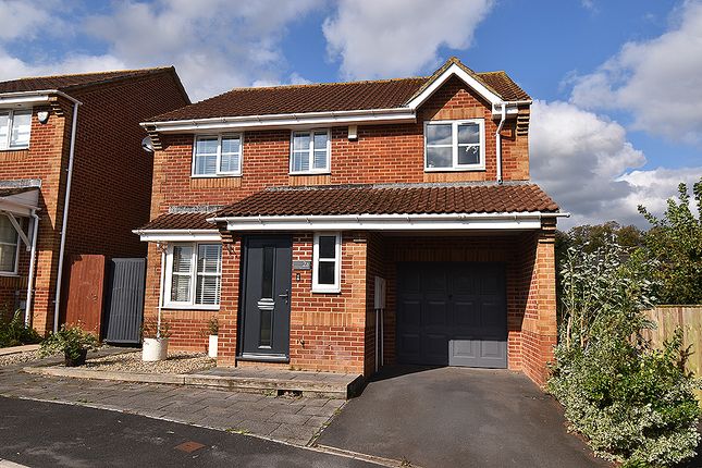 Walnut Close, Exminster, Exeter, EX6 4 bed detached house for sale