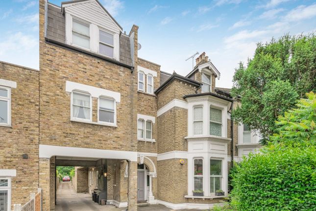 Earlsfield Road, Earlsfield, London... 2 bed flat for sale
