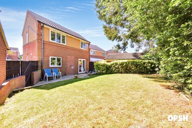 Markington Place, Middleton, Leeds 3 bed detached house for sale