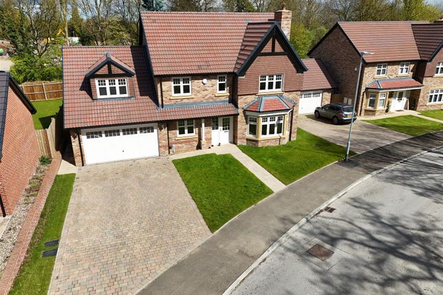 5 bedroom detached house for sale