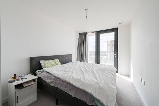 City North Place, Finsbury Park... 2 bed flat for sale